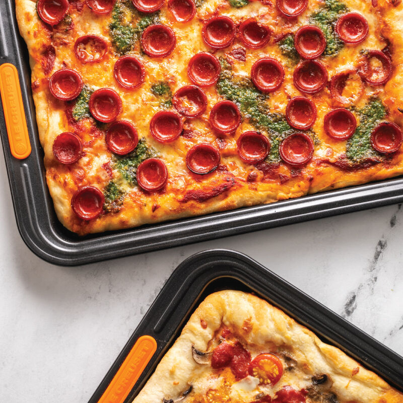 Non-stick Metal Bakeware 2-Piece Sheet Pan Set - Image 5