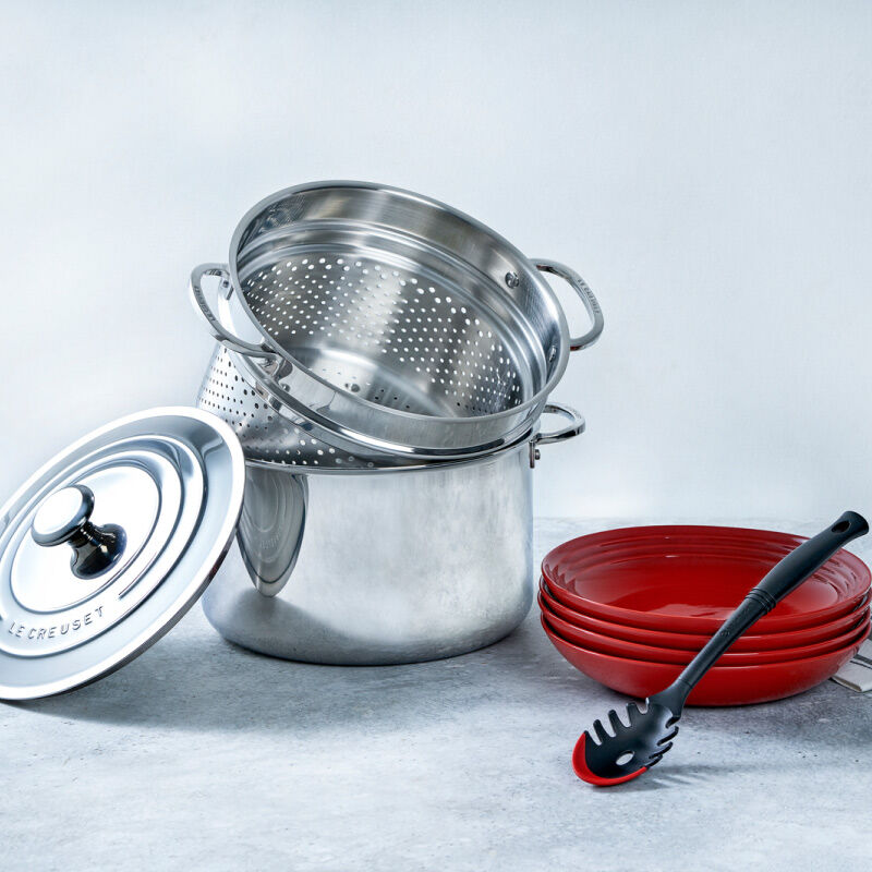 Signature Stainless Steel Stockpot with Colander Insert - Image 6
