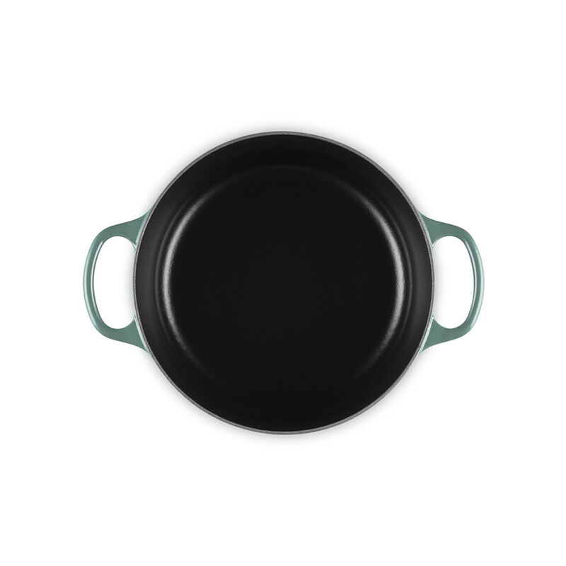 Wicked Collection Elphaba Embossed Signature Round Dutch Oven - Image 4