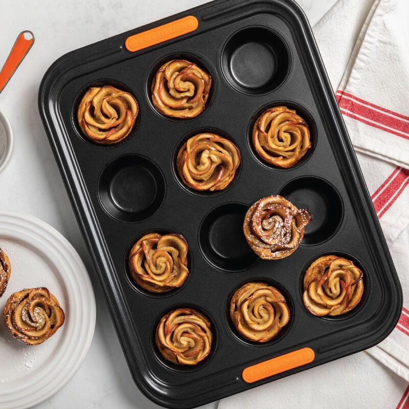 Non-stick Metal Bakeware 12-Cup Muffin Pan - Image 7