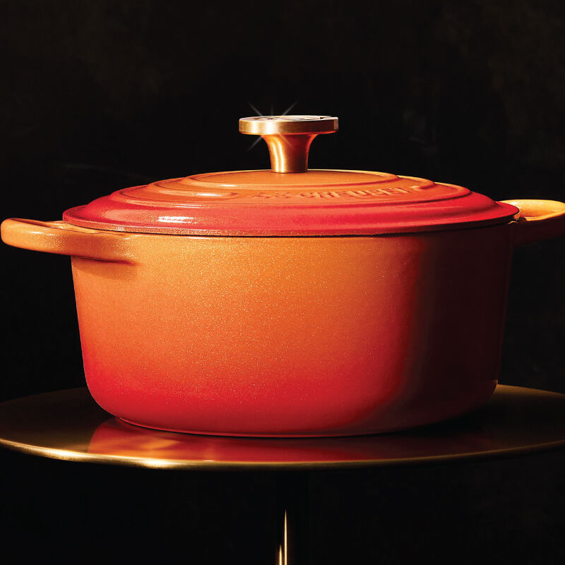 Signature Round Dutch Oven with Crucible Knob - Image 4