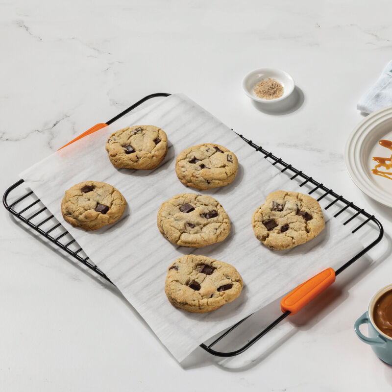 Non-stick Metal Bakeware Cooling Rack - Image 5
