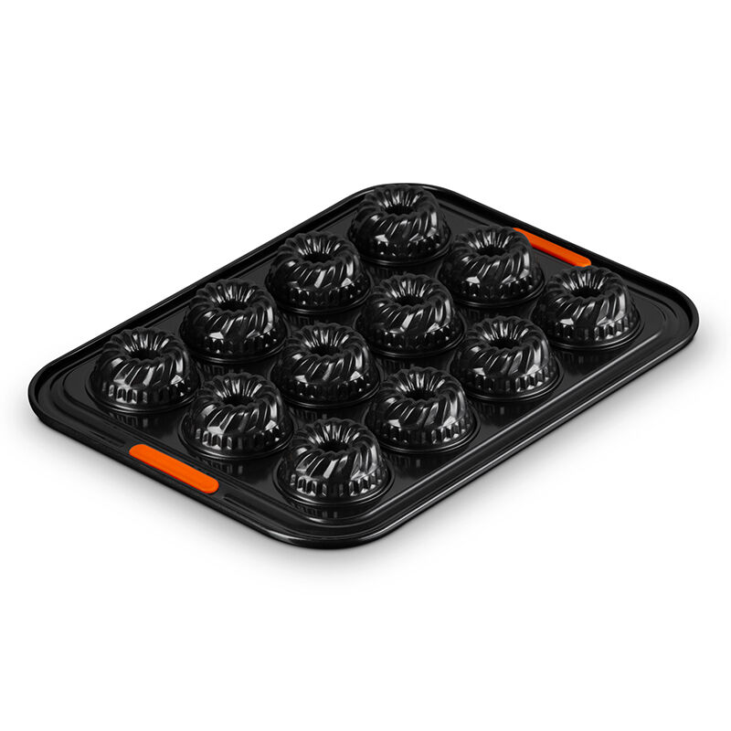 Non-stick Metal Bakeware 12-Cup Mini Fluted Cake Pan - Image 3
