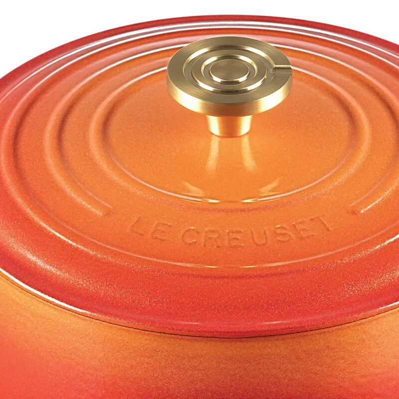 Signature Round Dutch Oven with Crucible Knob - Image 16